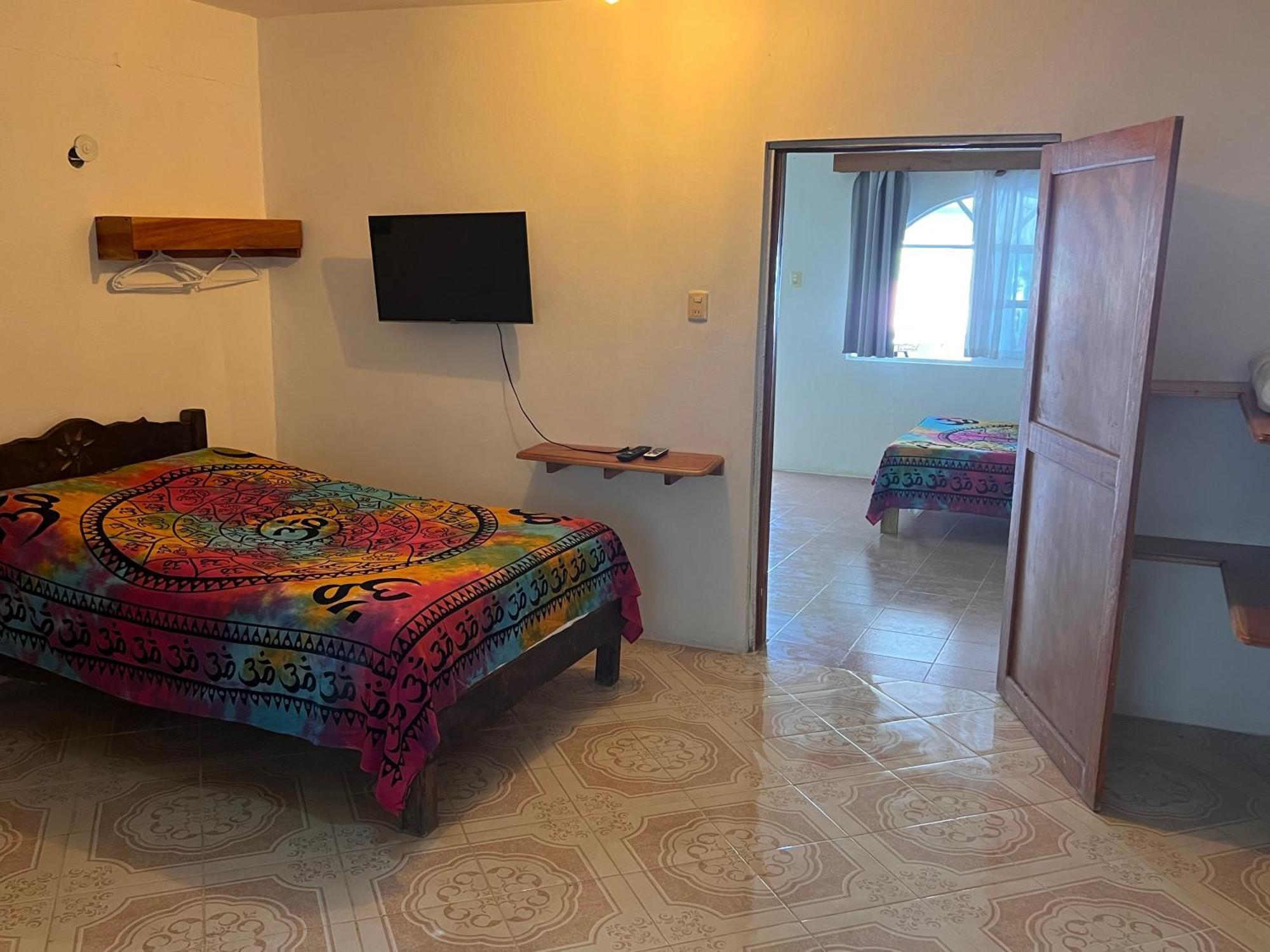 Casa Gajah Hotel Cuyo Buitenkant foto