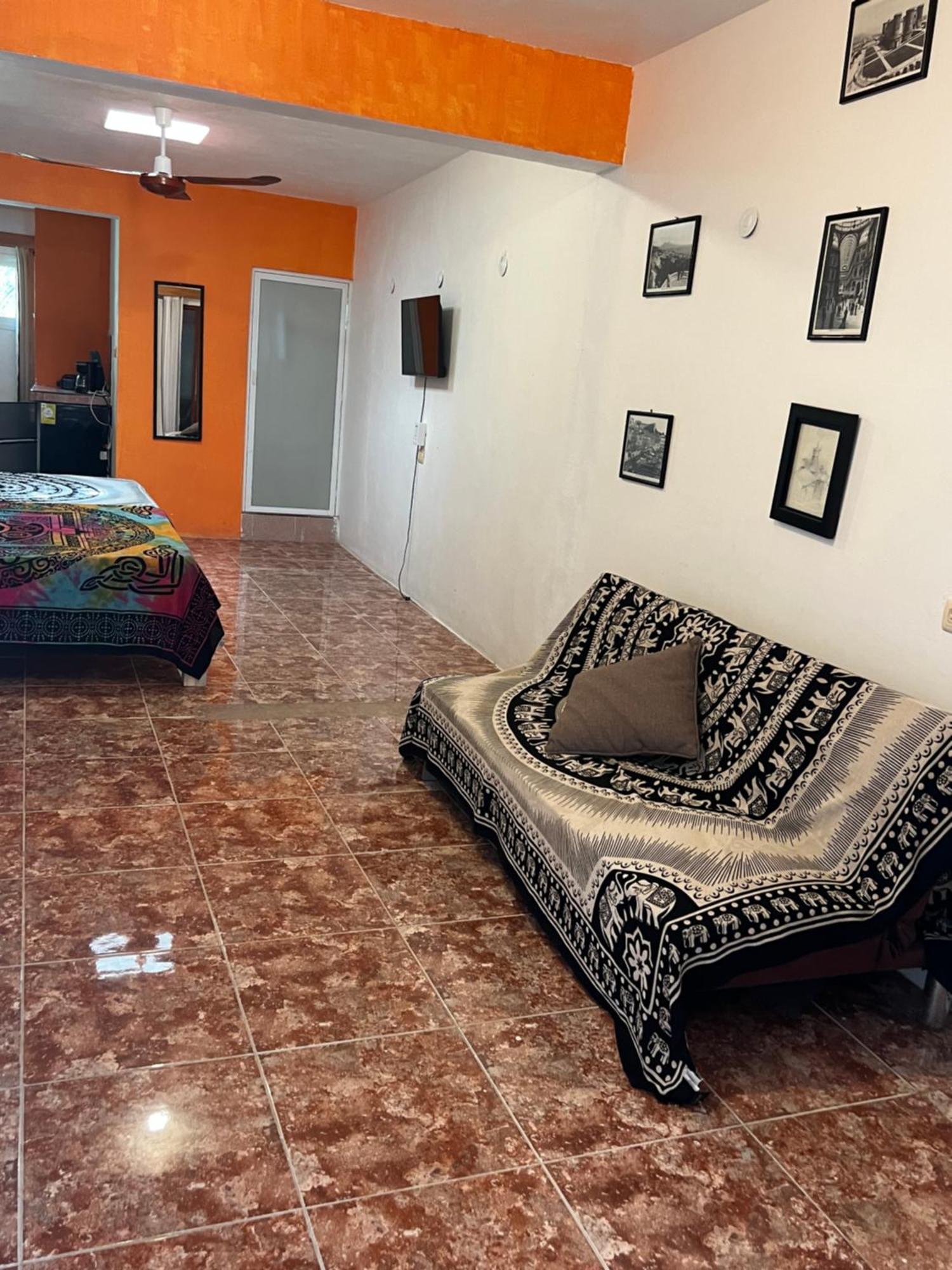 Casa Gajah Hotel Cuyo Buitenkant foto